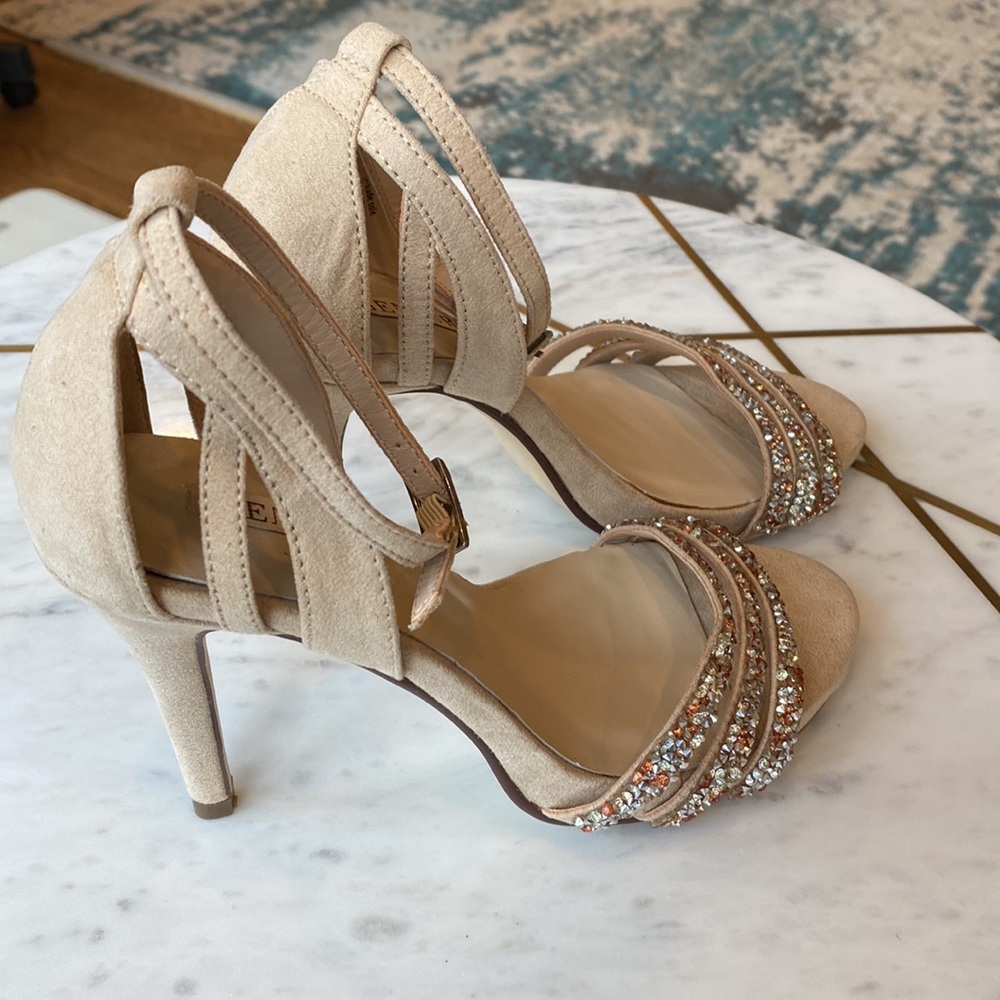 MENBUR Strappy Herl